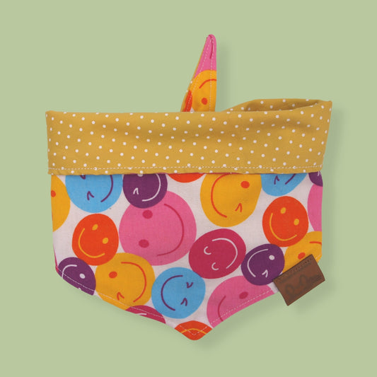 bandana con caritas para mascota
